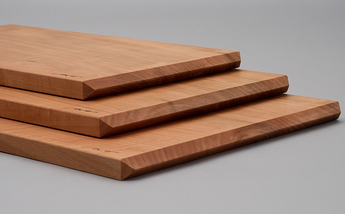 カッティングボード S・M・L 3枚セット Cutting Board type A セット キッチン用品 日用品 まな板 サービングボード 国産 無垢材 クルミオイル 広葉樹 一枚板 安心 安全 木製品