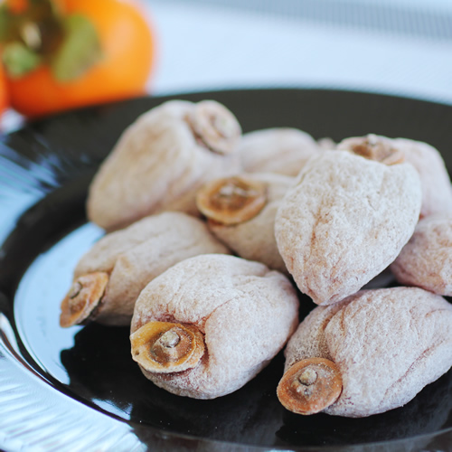 【長野県産】南信州に伝わる伝統の味「市田柿」500g 2026年1月上旬より発送 信州 南信州 高森町 柿 干し柿 かき 高級 和菓子 お茶請け ドライフルーツ 自然食品 山下屋荘介