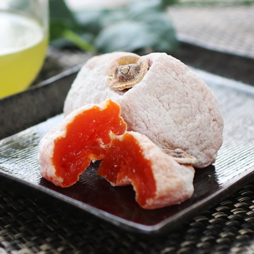 【長野県産】市田柿＜極＞2Lサイズ（12個入り） 2026年1月上旬より発送 信州 南信州 高森町 柿 干し柿 かき 高級 和菓子 お茶請け ドライフルーツ 個包装 ギフト 贈答 プレゼント 自然食品 山下屋荘介