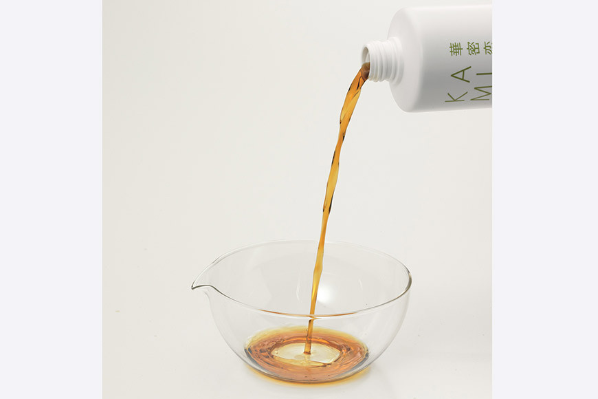 華密恋 国産 カモミールの薬用入浴剤 400mLと50mL×1包 [9日分] [カミツレ研究所 長野県 池田町 48110775]