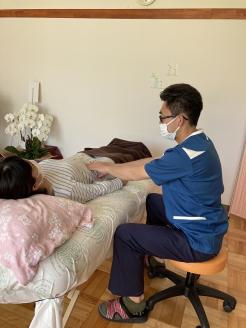 【 飯綱町にお住まいの方へ贈る 】 見守り付き 訪問 整体 90分 《 1回券 》 ヒューマンステーション安 長野県 飯綱町 [1444]