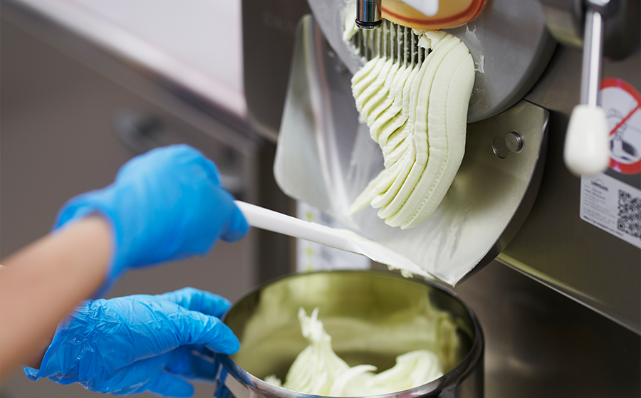 【 冷凍便 】 リンゴジェラート 110cc カップ入り ✕ 6点 りんご ジェラート 6個 セット 沖縄県への配送不可 チェントットジェラート Centotto Gelato りんご 林檎 ジェラート アイス 信州 14500円 長野県 飯綱町 [1900]