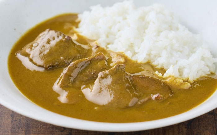 飛騨牛 ビーフカレー 4個セット 牛肉 和牛 冷凍 岐阜市 / だるまミート [ANBE030]