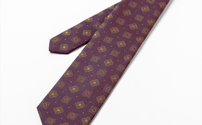 シルク ネクタイ(INOKUCHI1567)　小紋柄 【カラー：エンジ色】 ビジネス スーツ メンズ 岐阜市 / 皐月屋 [ANBR015]