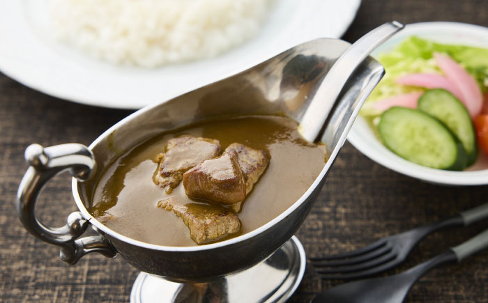 飛騨牛 ビーフカレー 4個セット 牛肉 和牛 冷凍 岐阜市 / だるまミート [ANBE030]