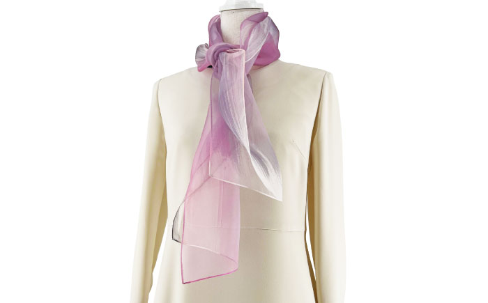 美濃友禅　【シルクスカーフ】　NAOE KAWAMURA ー薄墨桜ー 岐阜市 / 河村尚江デザイン事務所 [ANDE007]