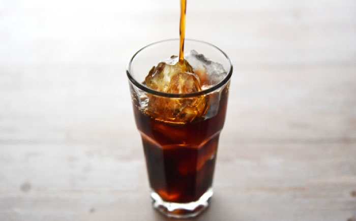 【6回定期便】 ひぐちのアイスコーヒーネルドリップ抽出無糖 1リットル6本 珈琲 ブラック パック 岐阜市/珈琲工房ひぐち [ANDP012]