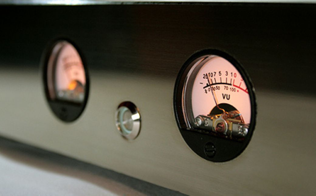 パワーアンプ Raicho7 moonlight ムーンライト ムジカ 雷鳥7 フラグシップ ハイレゾ対応 100W+100W モノラル200W 高音質 低歪 低ノイズ 可積層構造 天然石 御影石 ステンレス 日本製 楽器 アンプ オーディオ 音響 ムジカコーポレーション 岐阜県 大垣市