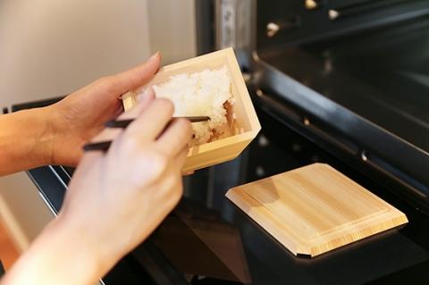 木製の冷凍ご飯容器　枡のおひつ「COBITSU」（こびつ）
