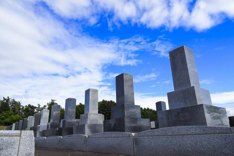 ふるさとのお墓のお掃除、献花サービス