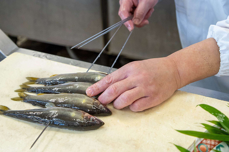 【粋料亭 助六】鮎山椒煮
