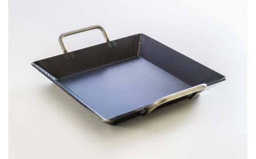 究極の極厚グリルプレート【厚さ4.5mm・大サイズ30cm×30cm・ファミリー用】アウトドア（キャンプやBBQ）で大活躍☆IH可