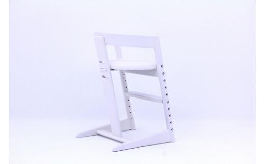 プレディクトチェア WH/皮革風WH　子供椅子 キッズチェア 学習机 ダイニングチェア 飛騨の家具 飛騨家具 木馬舎 AY004