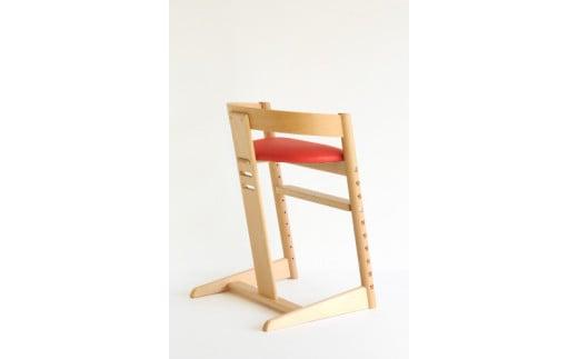 プレディクトチェア N/皮革風RD子供椅子、キッズチェア、学習机、ダイニングチェア 飛騨の家具 飛騨家具 木馬舎 AY026
