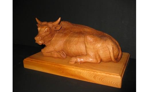 【数量限定】飛騨一位一刀彫 寝牛（大） | 伝統工芸品 いちい イチイ 一位一刀彫 一位一刀 一刀彫 工芸品 縁起物 品 置物 木彫り 飛騨高山 吉野彫刻所 MC045
