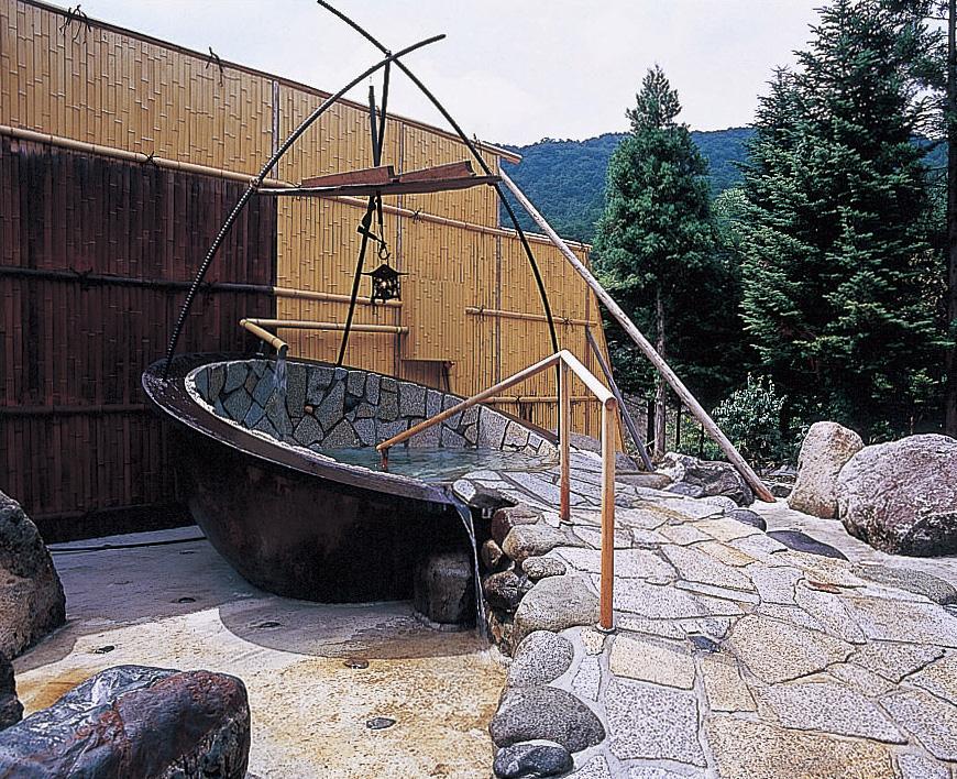 【岡田旅館】平休日1泊2食付ペア宿泊券《【本館】和室スーペリア》 JTB5471-003