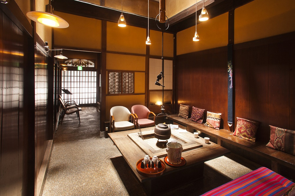 【本陣平野屋別館】平休日1泊2食付ペア宿泊券《和室》