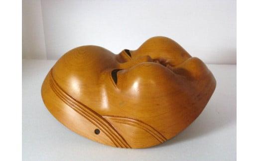 【数量限定】飛騨一位一刀彫 8号お福面 桐板付き | 伝統工芸品 いちい イチイ 一位一刀彫 一位一刀 一刀彫 工芸品 縁起物 品 置物 木彫り 飛騨高山 吉野彫刻所 MC031