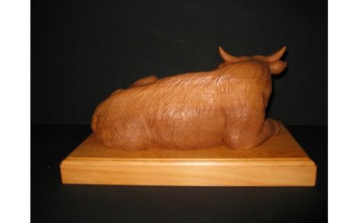 【数量限定】飛騨一位一刀彫 寝牛（中）| 伝統工芸品 いちい イチイ 一位一刀彫 一位一刀 一刀彫 工芸品 縁起物 品 置物 木彫り 飛騨高山 吉野彫刻所  MC024