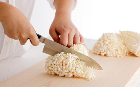 H40-33 源虎徹 スウェーデン鋼 三徳 180mm （YS900/安田刃物）