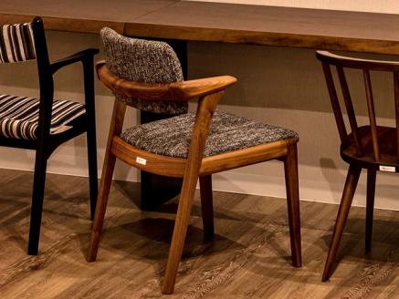 D129-02 B.H.ダイニングチェア（ショートアーム）【ウォルナット材】JBH-DC22A PNW/EベガスCOA