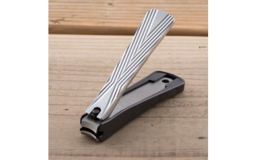 ＜爪への負担が優しいカーブ機構＞◇貝印 Rツメキリ（爪切）（KQ2041）