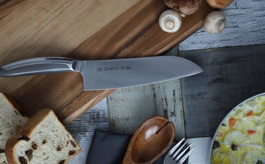 【濃州正宗作 オールステンレス三徳包丁】 樹脂とステンレスを組み合わせたデザイン性高いハイブリッドスタイル H10-151