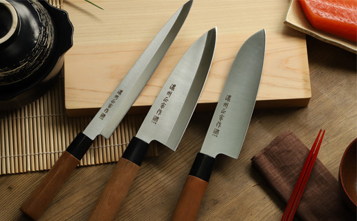 H5-233 【濃州正宗作 ステンレス和包丁 三徳包丁 170mm】 70年以上の歴史ある工場がつくる伝統の和包丁 【30営業日（45日前後）】を目安に発送