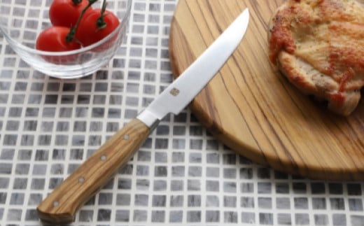 濃州正宗作 ステーキナイフ ～木目豊かなオリーブウッド ステンレス素材なので錆びづらい 関の職人 天然木 ほうちょう 包丁 テーブルナイフ～