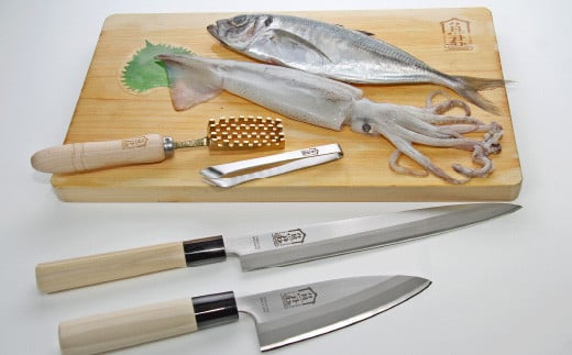 【さかなクンオリジナル】4点セット（柳刃包丁、出刃包丁、鱗取り、骨抜き）