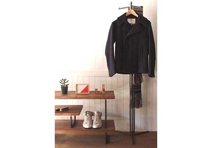 D143-01 クロテツ コートハンガー