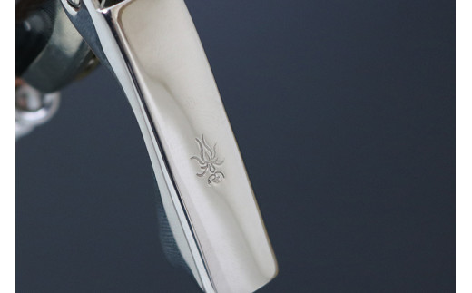 H63-05 KANETSUNE SEKI ソムリエナイフ【ブラック】（KC-002） ～ワイン オープナー 栓抜き コルク抜き コークスクリュー ギザ刃 ヴィンテージワイン マイカルタ 関の刃物～