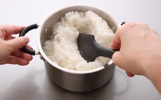 貝印 料理研究家 脇雅世監修 o.e.c ミニマ　両手深型鍋 15cm ガラス蓋付 2点セット 000DY5208 OEC オーイーシー IH ガスコンロ オーブン 対応 関市 キッチンツール 料理 おしゃれ 便利 なべ ナベ ふた フタ