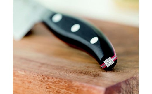Zwilling ツヴィリング 「 ツヴィリング フィット 三徳包丁 180mm 日本製 」 三徳 包丁 ステンレス 岐阜県関市製 【日本正規販売品】32987-181