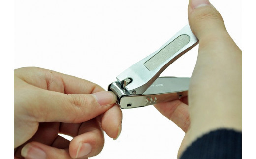 関の業 ＃8001 爪切り (NCSK-8001) ～ハサミ職人が創り出す最高の切れ味 職人仕上 最高の切れ味 つめきり つめ切り ヤスリ付 シンプル ネイルケア 爪ケア 正規品 メーカー メーカ直送 関市 刃物～