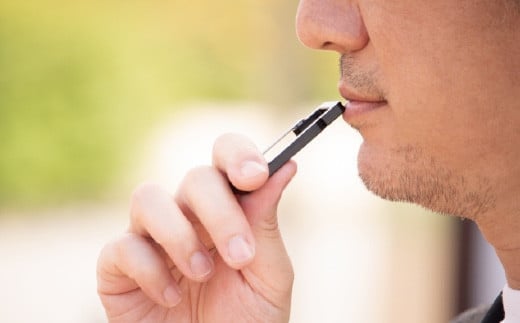 普段使いしやすい2way仕様！ カラビナホイッスル ”BLOW” 楕円型 ブラック 防災 防犯 笛