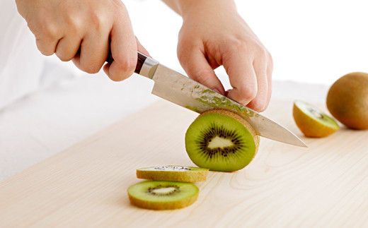 さくさく 鎚目ダマスカス ペティナイフ 135mm（安田刃物）H40-36 包丁