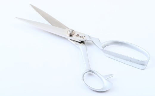 ZENCIX 裁ちバサミ 和匠 240mm ～V金10号材使用ブレード 本職用 日本製 鋳鉄ハンドル シルバー塗装 革製品 薄布・厚布なんでも切れます 良く切れます V10材～