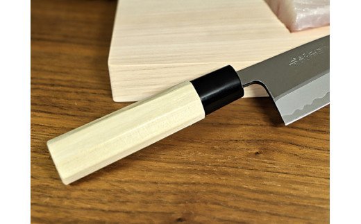 H20-23 濃州正宗作 鋼和包丁 出刃包丁（専用砥石＋研ぎ方DVD付き）【飛騨美濃すぐれもの認定】