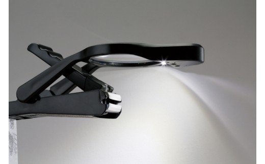 H9-124 ＜刀匠 ◇貝印 関孫六の伝統から生まれたツメキリ＞ ◇貝印 関孫六 LEDルーペ付きツメキリ ～ ルーペ付きだから爪がしっかり見えて切りやすい LED付なので手元が明るい 虫眼鏡 ルーペ