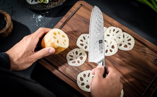ZWILLING ツヴィリング 「 タクミ 三徳包丁 180mm 日本製 」 ダマスカス 包丁 岐阜県関市製 【日本正規販売品】 ZWILLING Takumi 30557-181