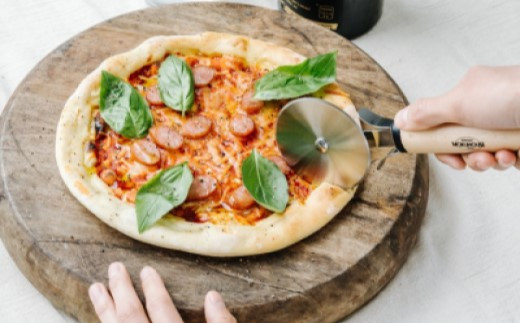 ピザカッター（安全カバー付き）BM-221