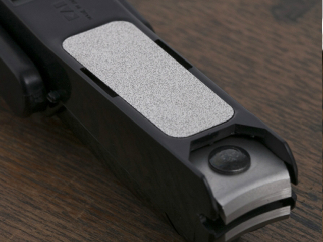 H7-138 ＜刀匠 ◇貝印 関孫六の伝統から生まれたツメキリ＞ ◇貝印 関孫六 ルーペ付きツメキリ ～ルーペ付きだから爪がしっかり見えて切りやすい 虫眼鏡 ルーペ 拡大 爪切り つめきり 黒～