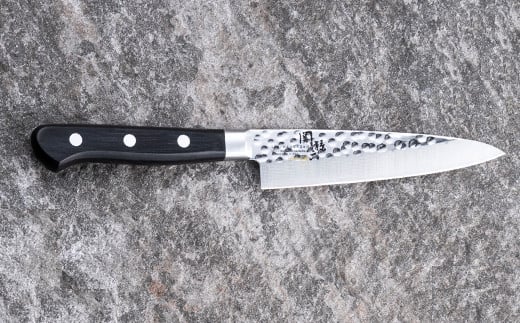 ＜職人の技巧を連想させる槌目模様包丁＞■関孫六 いまよう ペティナイフ １２０mm◇貝印