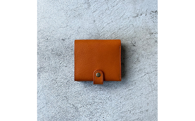 本革 スクエア二つ折り財布 シボ入り栃木レザー　グリーン