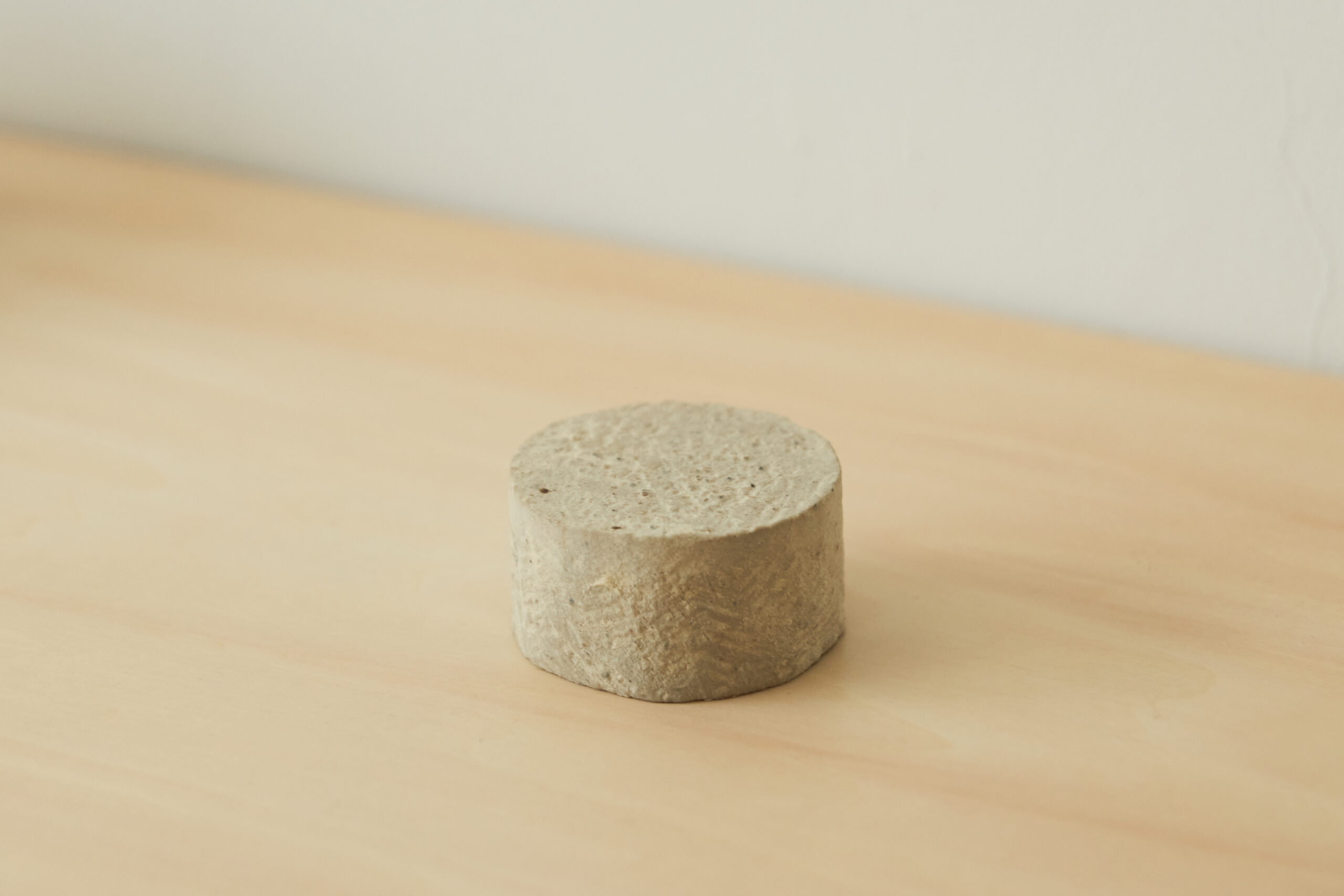 オイルディフューザー Clay Oil Diffuser (NEUTRAL) 瑞浪市 / 織部製陶 インテリア 雑貨 陶磁器 [AZAO007]