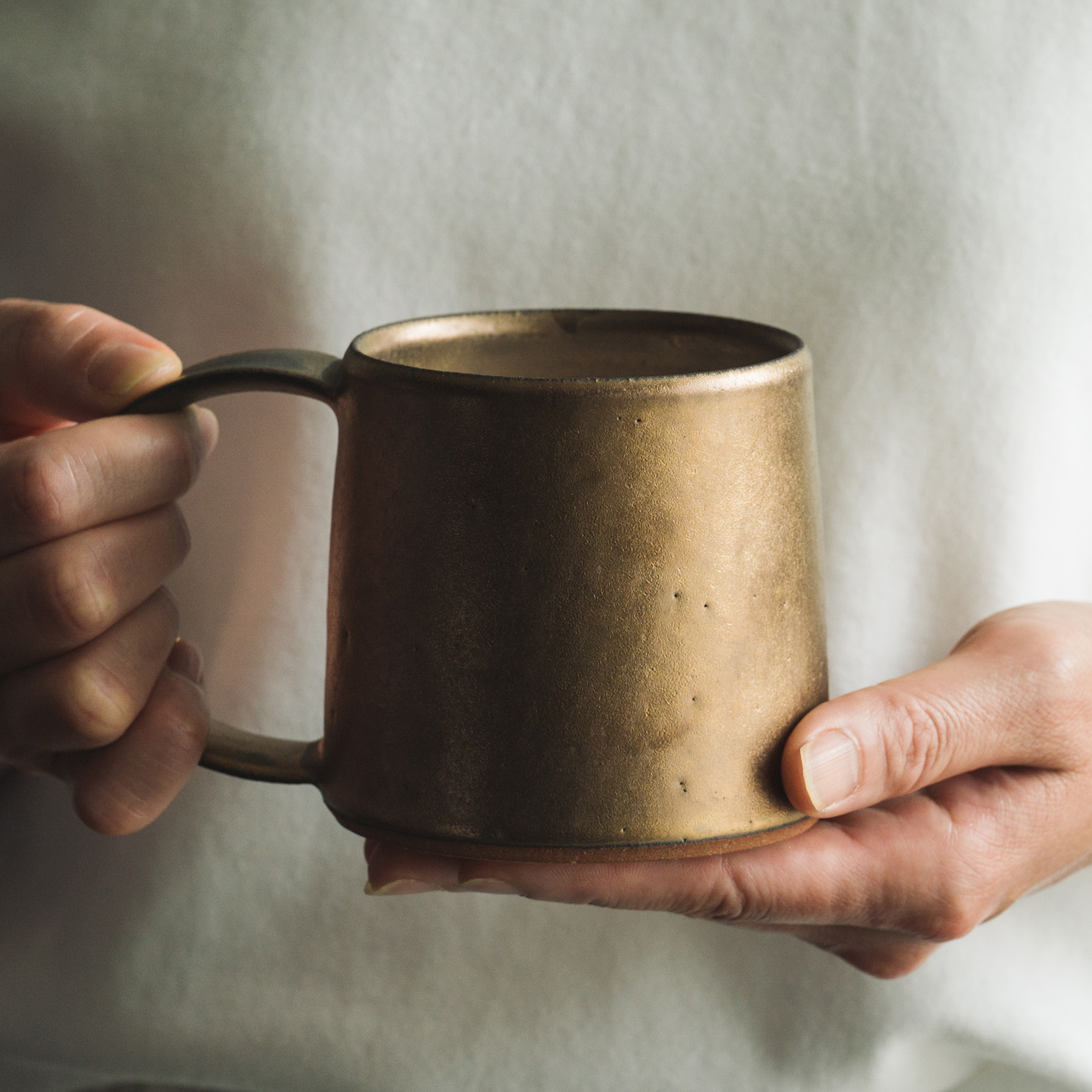 【3色から選べる】 【美濃焼】 恩田陽子 カフェオレマグカップ 380ml ゴールド 瑞浪市 / JS企画 ティーカップ マグカップ マグ コップ おしゃれ [AZAZ037] ゴールド