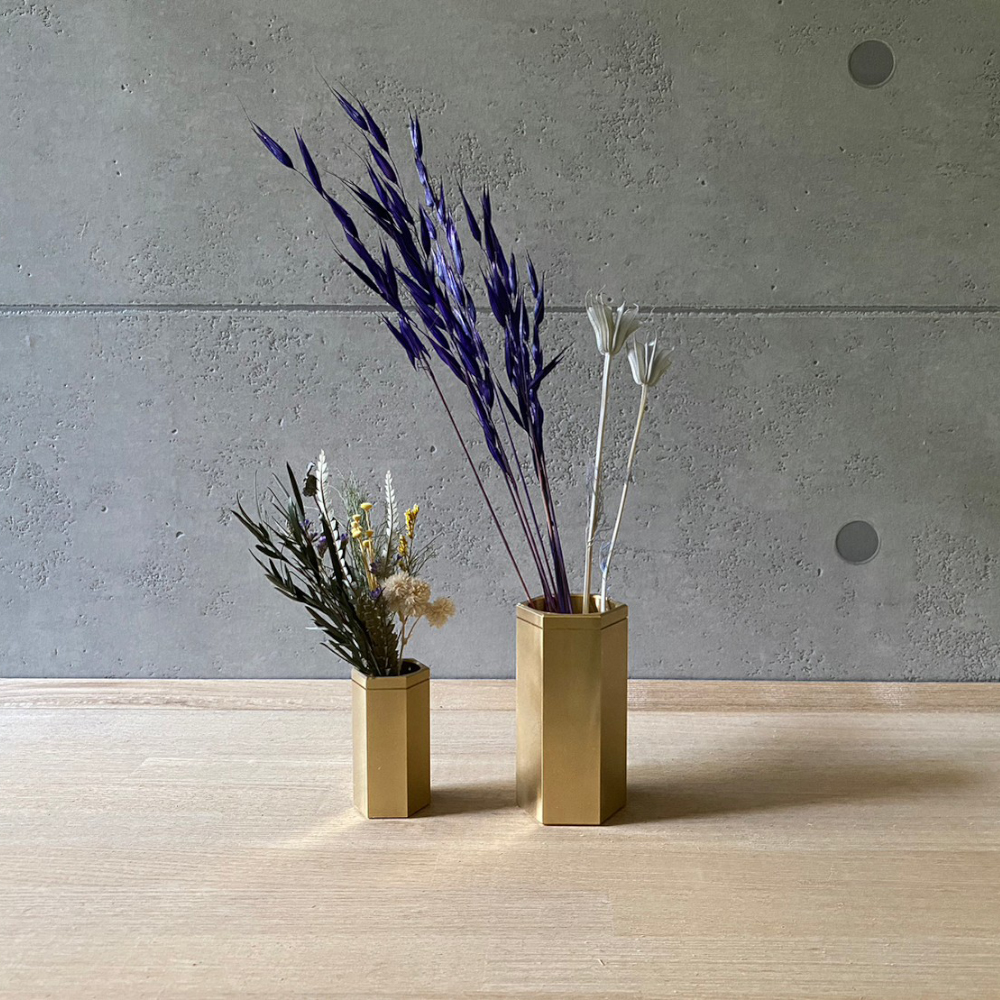 CTSH LIGHT. 一輪挿し＜HEXAGON＞ 瑞浪市 / ジオニック インテリア フラワーベース 真鍮 ゴールド [AZBQ128]