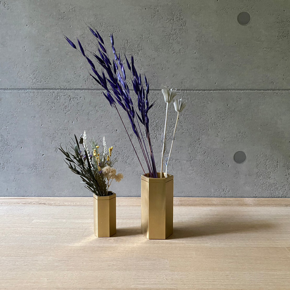 CTSH LIGHT. 一輪挿し＜HEXAGON＞ 瑞浪市 / ジオニック インテリア フラワーベース 真鍮 ゴールド [AZBQ129]