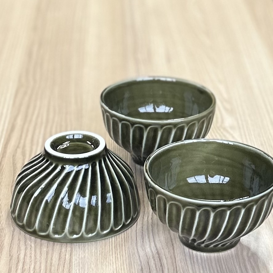 【美濃焼/みずなみ焼】 タック 茶碗 3個セット オリーブグリーン 瑞浪市 / 山喜製陶 食器 ご飯茶碗 ボウル [AZCP053]